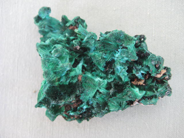 Malachite  Enlighted leadership, creativity, confidence, protection, a healed heart 2331